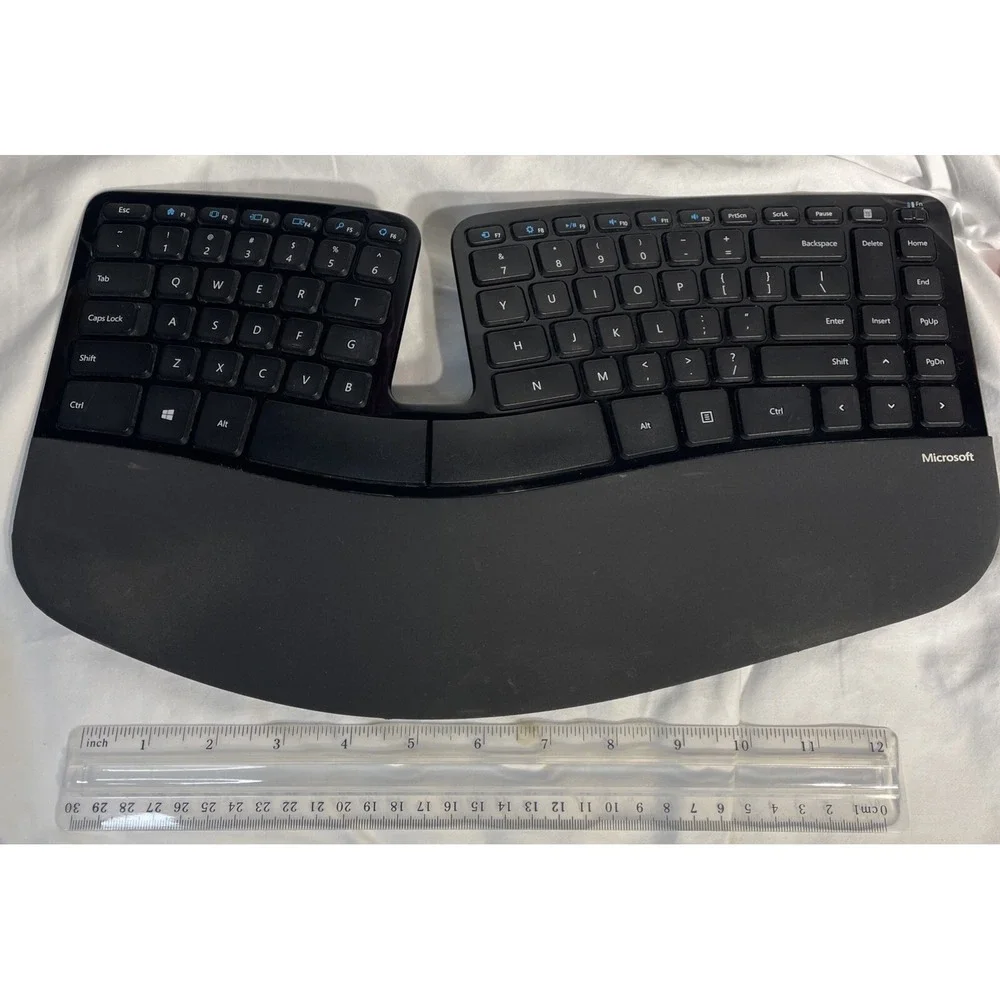 Microsoft Sculpt Ergonomic Desktop KEYBOARD Model 1559 No USB Dongle Not Tested